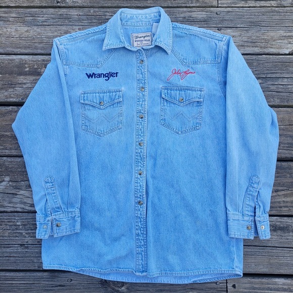 Wrangler Tops - VTG Wrangler Western Wear For Women Denim Pearl Snap Embroidered Long SleeveRead